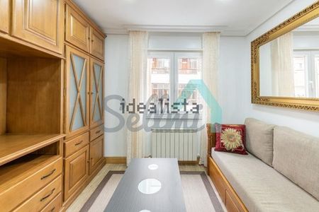 Alquiler de piso en Calle José Echegaray - Photo 2