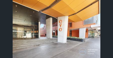 Stylish High Level 2-Bedroom Apartment in Green Square - Photo 4