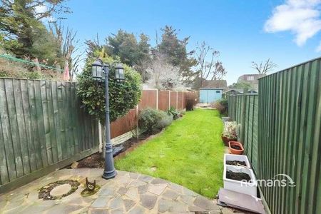 Star Road, Uxbridge, UB10 - Photo 5