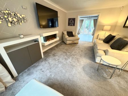 4 bedroom detached to rent Kingsmead, Stretton - Photo 3