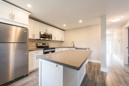 For Lease - 254 Cedar Street Unit# Unit 2 (Upper), Collingwood, Ontario - Photo 2