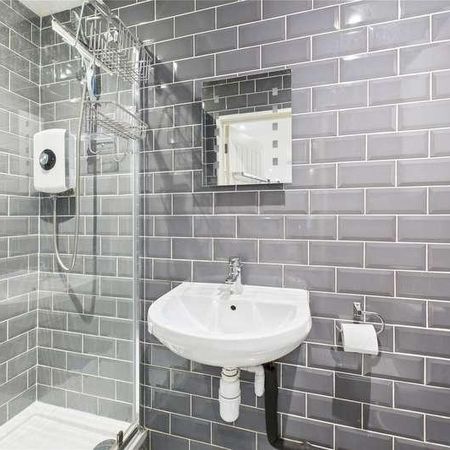 Owlsmoor Road, Owlsmoor, Sandhurst, Berkshire, GU47 - Photo 4