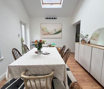 3 bedroom semi-detached house to rent - Photo 3