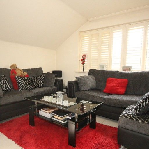 St. Johns Lodge, Woking - Photo 1