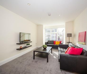5 bedroom terraced house to rent - Photo 1