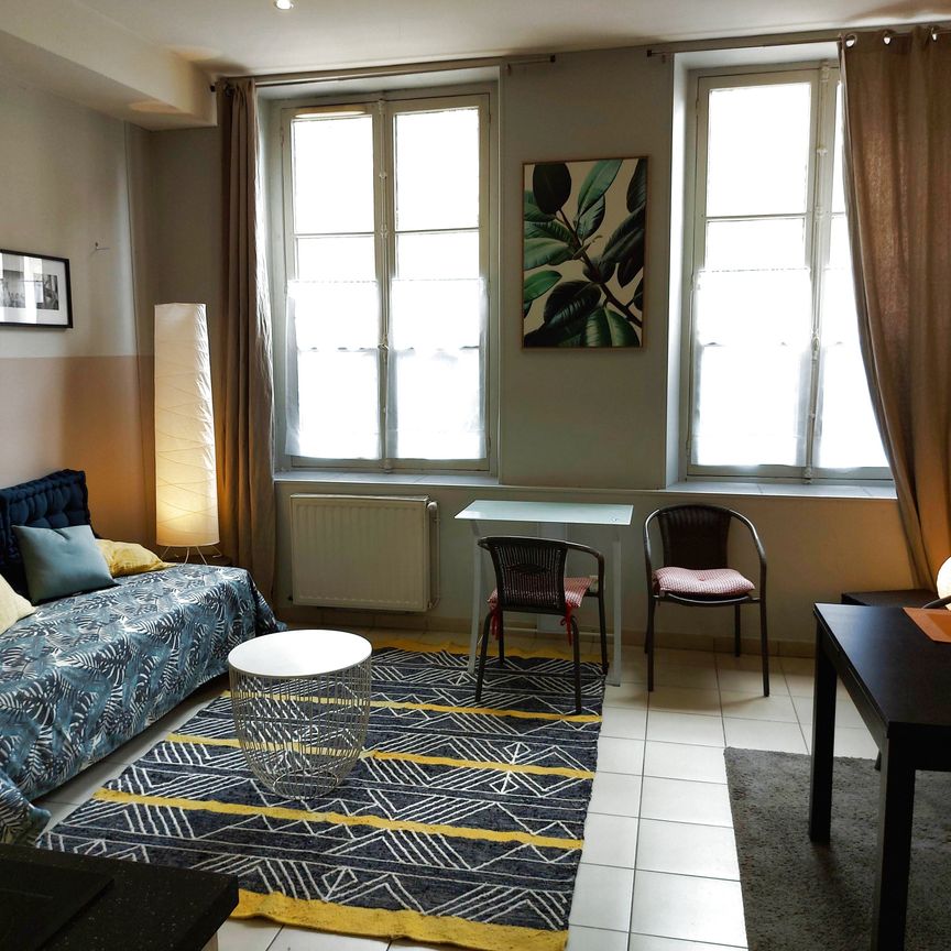 2P MEUBLE 31.61M² RUE DE JOUVENCEL Versailles (78000) - Photo 1