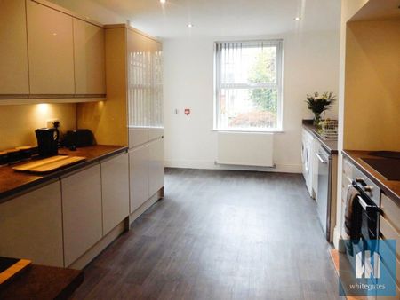 Trinity Street, Huddersfield, West Yorkshire, HD1 - Photo 5