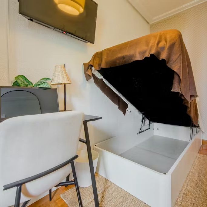 Calle de la Virgen de Aránzazu, Madrid, Community of Madrid 28034 - Photo 1