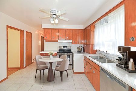 For Lease - 58 Gilley Road, Toronto, Ontario - Photo 2