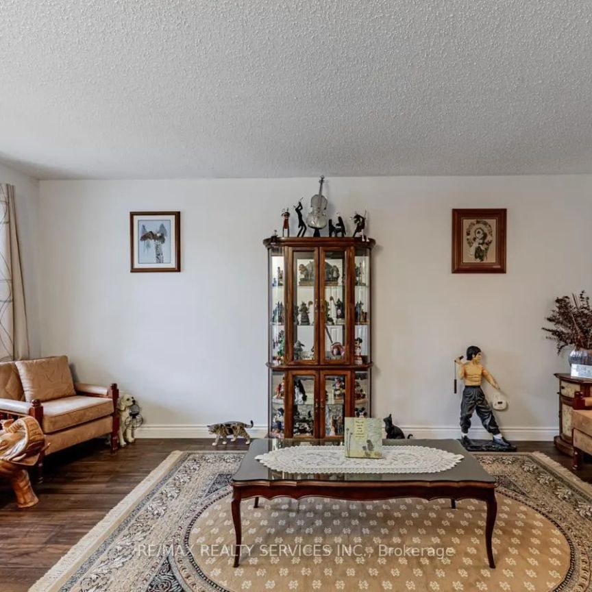 410 SUNSET BOULEVARD - Photo 1