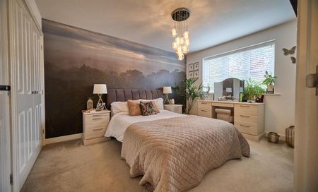 4 bedroom detached house to rent - Photo 4