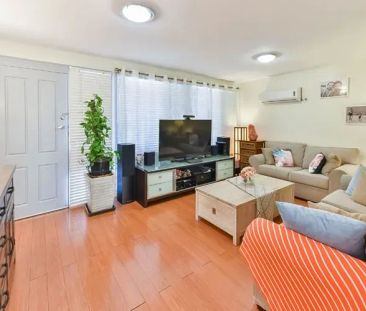 Entertainers Delight - Photo 2