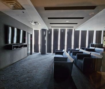 For Lease - 761 Bay Street Unit# 714, Toronto, Ontario - Photo 2