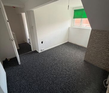 3 Bed Terraced House, Woodview St, LS11 - Photo 1