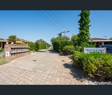 4/7 Merope Close, Rockingham, WA 6168 - Photo 5