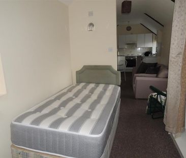 1 bedroom terraced bungalow to rent - Photo 2