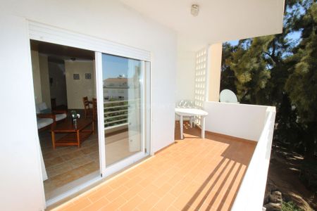 Oportunidade Imperdível: Apartamento T2 em Alvor para Arrendamento Anual - Photo 2