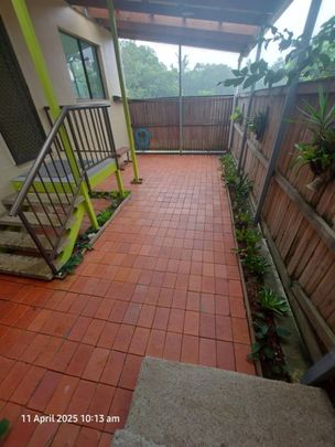 2 Br Unit CBD Kuranda Village. Walk to Everything - Photo 1