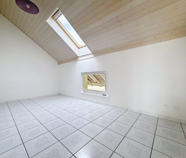 PREMIER LOYER OFFERT : À découvrir sans tarder ce duplex de 6,5 pièces - Photo 4