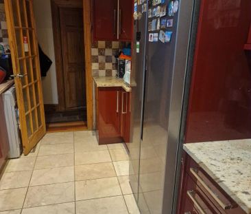 1 bedroom in a house share to rent - Photo 6