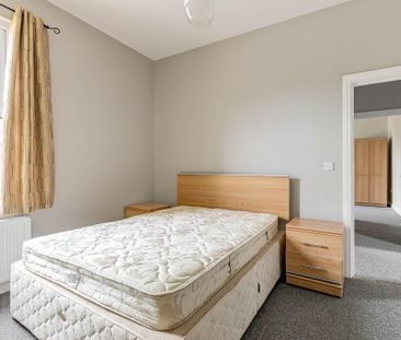 40a Bachelors Walk, Lisburn, BT28 1XN - Photo 6