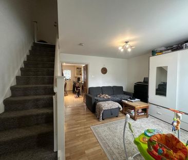 3 bedroom terraced house to rent - Photo 1