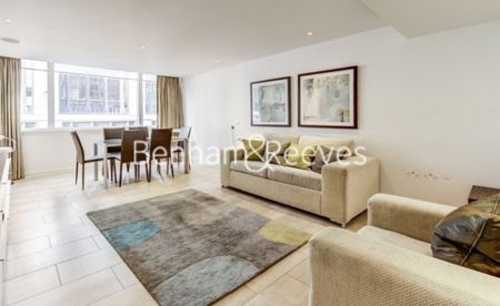 2 Bedroom flat to rent in Young Street, Kensington, W8 - Photo 2