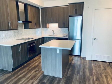 For Lease - 2093 Fairview Street Unit# 1310, Burlington, Ontario - Photo 2