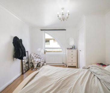 3 bedroom flat to rent - Photo 6
