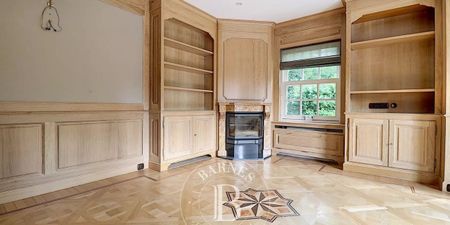 Woning te huur in Ukkel voor € 14.000 met 6 slaapkamers - Foto 2