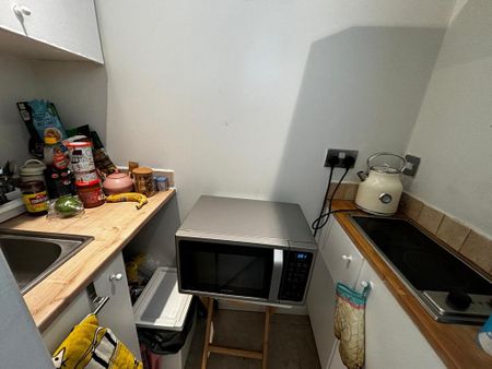 Studio to rent - Photo 3