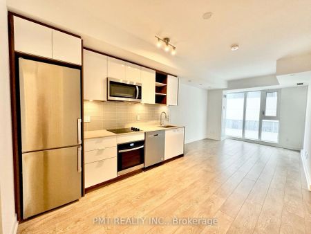 543 Richmond Street W #537 - Photo 4