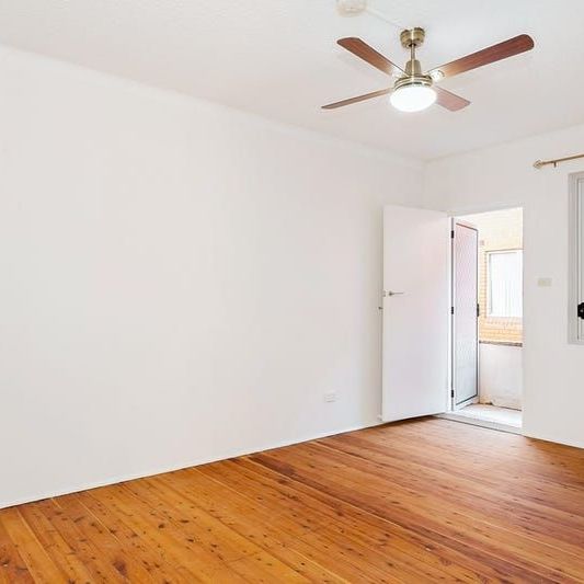 Spacious Updated Apartment in Convenient Location - Photo 1