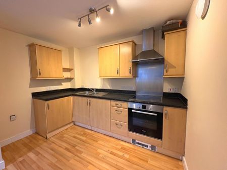 2 bedroom flat to rent - Photo 4