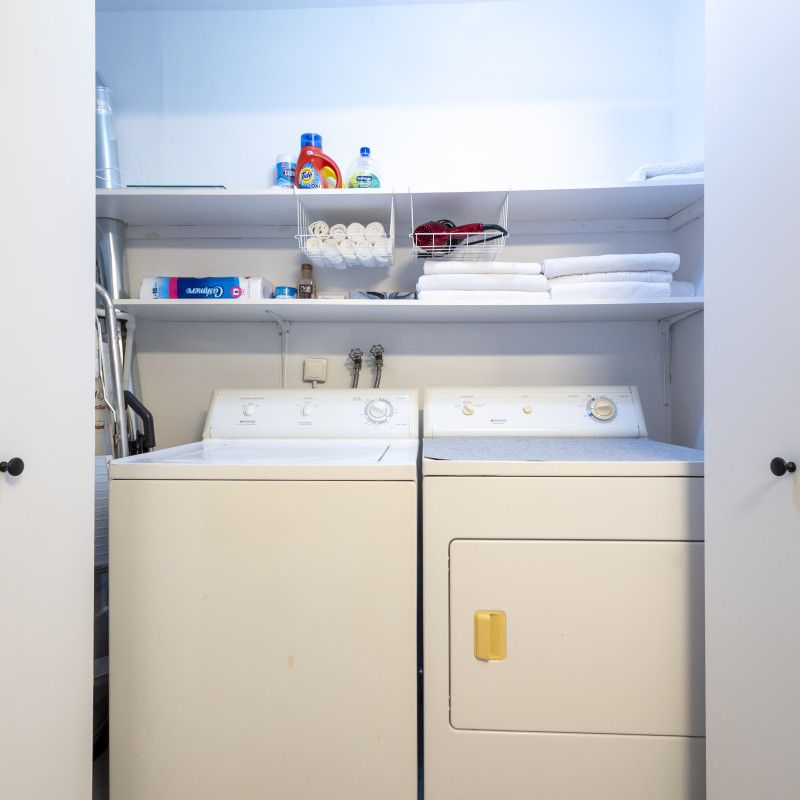 Appartement lumineux entièrement meublé d’une chambre près du métro Rosemont - Photo 1