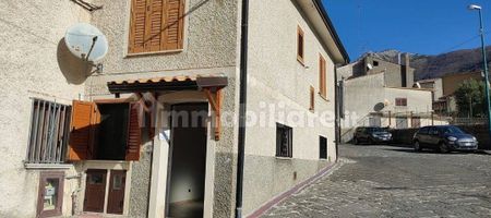 Trilocale Vico 4 Ospedale 10, Centro, Bagnoli Irpino - Photo 3