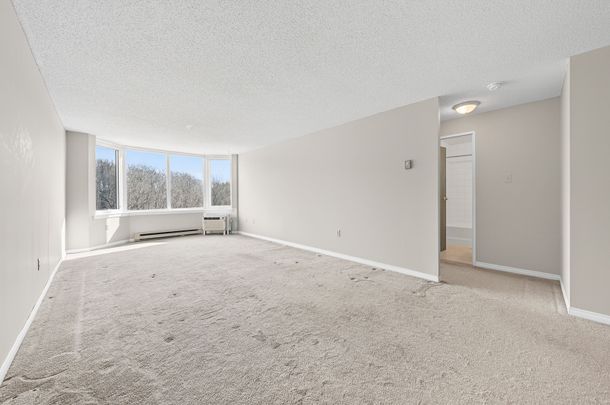 For Lease - 35 Green Valley Drive Unit# 1002, Kitchener, Ontario - Photo 1