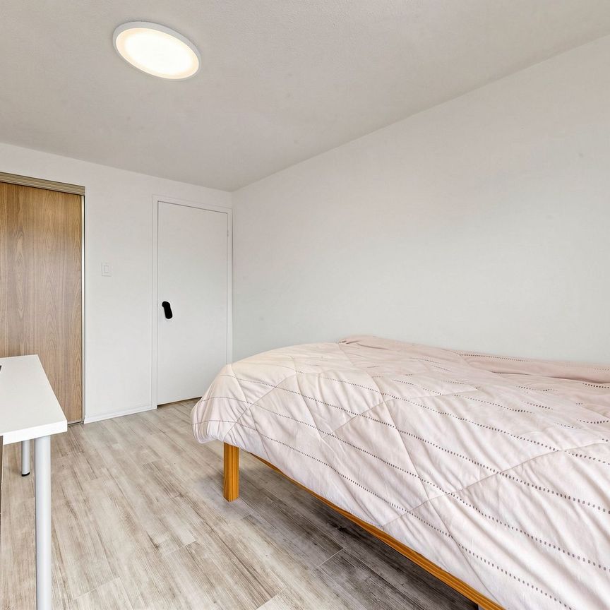 For Lease - 63 Patrice Crescent Unit# Upper, Vaughan, Ontario - Photo 1