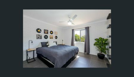 TOP FLOOR RENOVATED UNIT IN BONGAREE - Photo 2