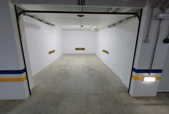 Apartamento T2 junto ao Centro Comercial Glicínias