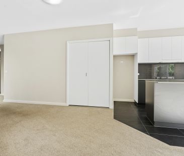 A modern townhouse designed for effortless living - Photo 3