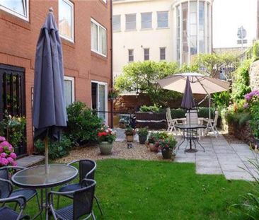 1 bedroom retirement property to rent - Photo 4