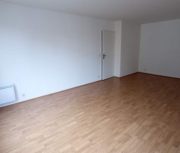 Location Appartement 2 pièces 55m² - Photo 2