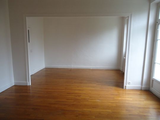 Location Appartement 4 pièces 101m² VARENNES VAUZELLES 58640 - Photo 1