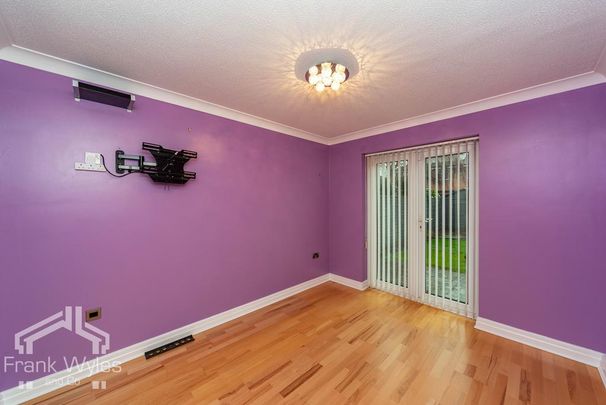 4 bedroom detached house to rent - Photo 1