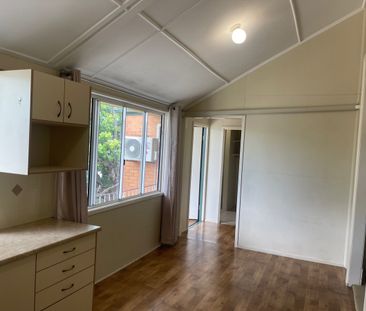 Exceptional Urban Living: Spacious 1-Bedroom Rental - Photo 1
