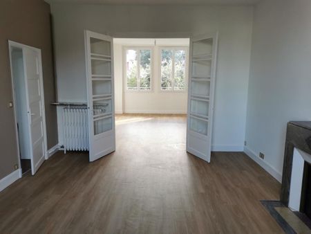 Location Appartement Clermont-Ferrand - Photo 2