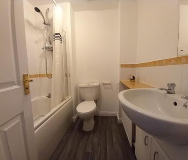 2 bedroom terraced house to rent - Photo 5