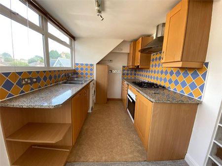 2 bedroom apartment to rent - Photo 3