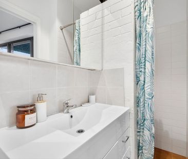 Charming Studio Retreat in a Convenient Location - Photo 1